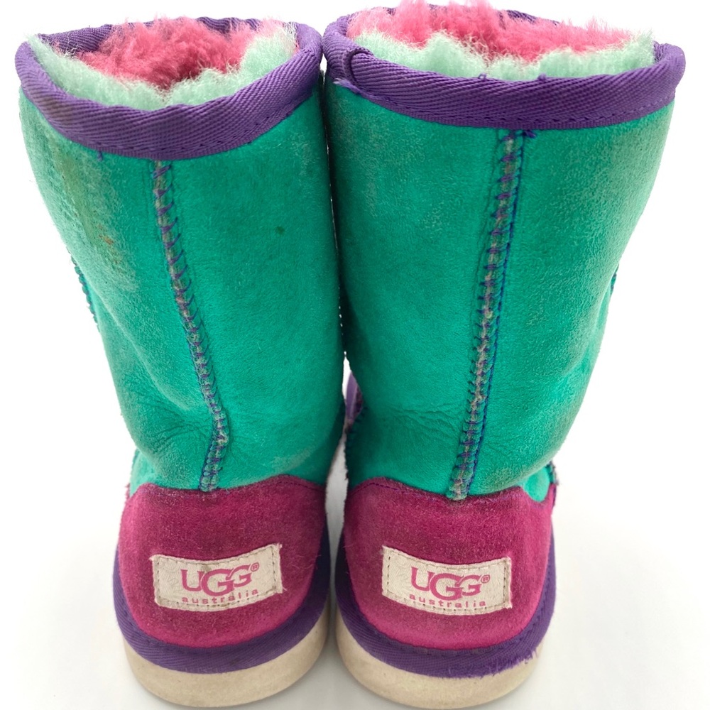 Ugg USA size 4 gently worn once on a ski trip